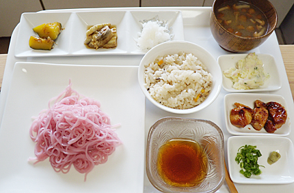 素麺と炊き込みご飯